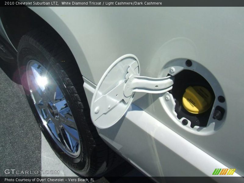White Diamond Tricoat / Light Cashmere/Dark Cashmere 2010 Chevrolet Suburban LTZ