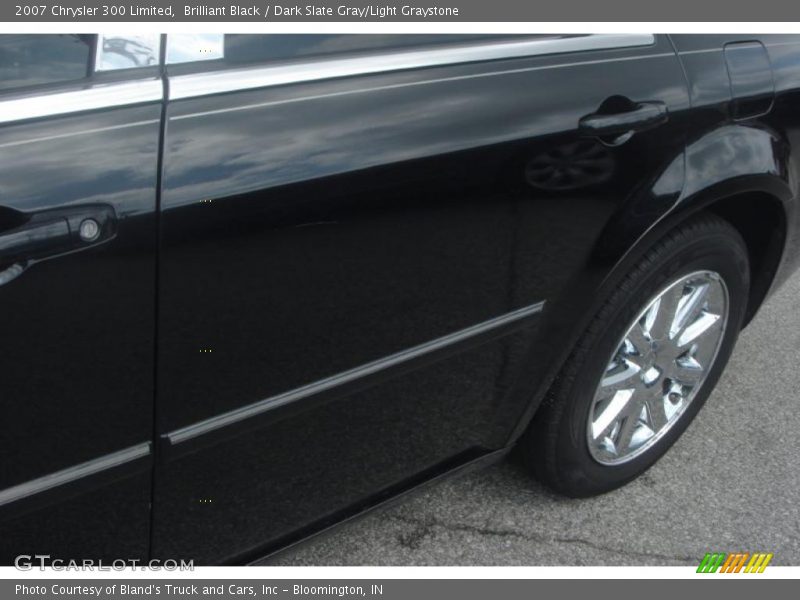 Brilliant Black / Dark Slate Gray/Light Graystone 2007 Chrysler 300 Limited