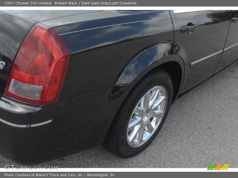 Brilliant Black / Dark Slate Gray/Light Graystone 2007 Chrysler 300 Limited