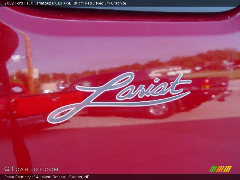 Bright Red / Medium Graphite 2002 Ford F150 Lariat SuperCab 4x4