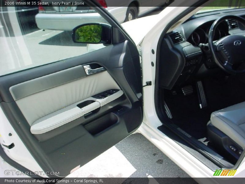 Ivory Pearl / Stone 2006 Infiniti M 35 Sedan