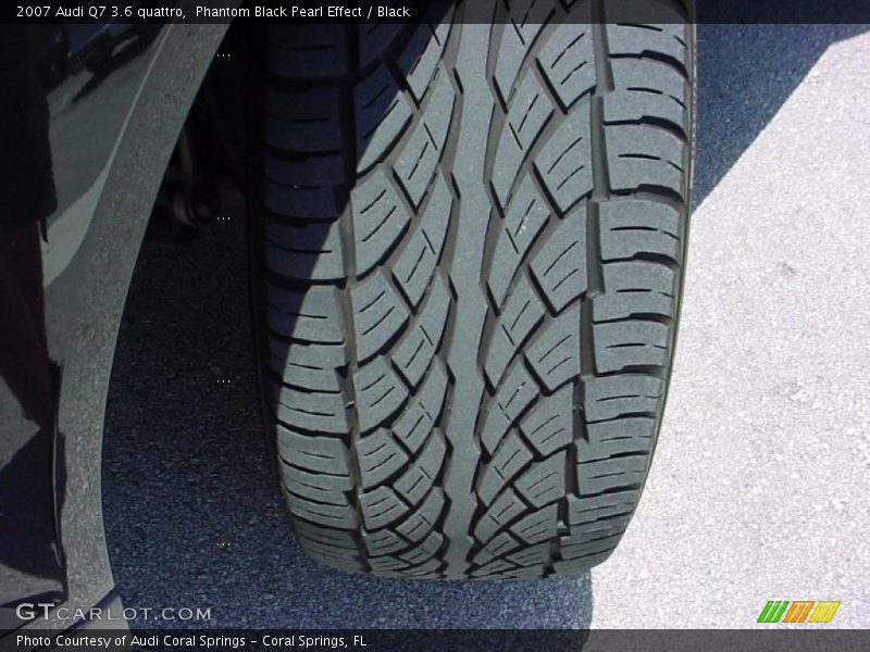 Phantom Black Pearl Effect / Black 2007 Audi Q7 3.6 quattro