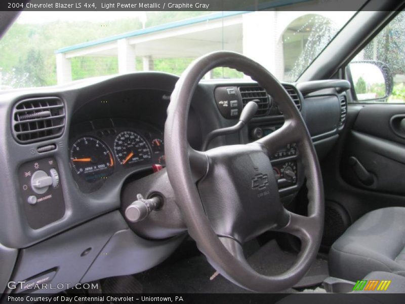 Light Pewter Metallic / Graphite Gray 2004 Chevrolet Blazer LS 4x4