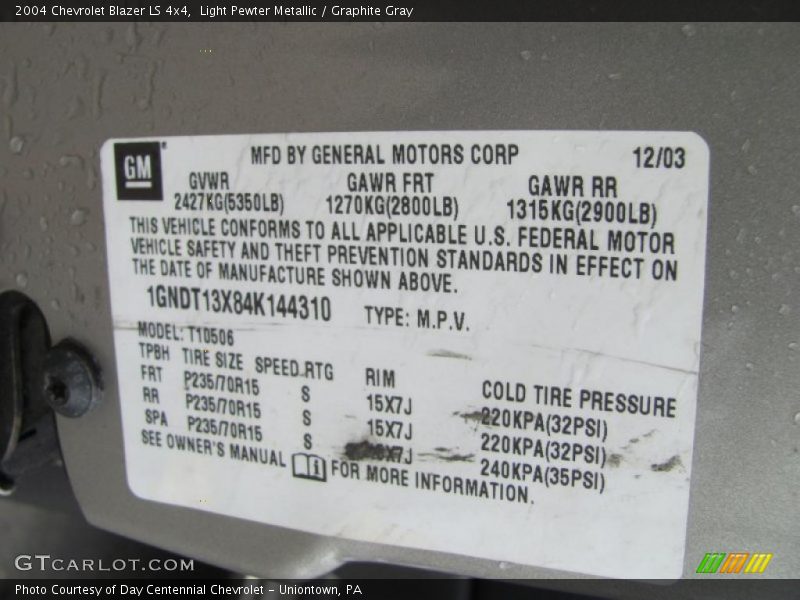 Light Pewter Metallic / Graphite Gray 2004 Chevrolet Blazer LS 4x4