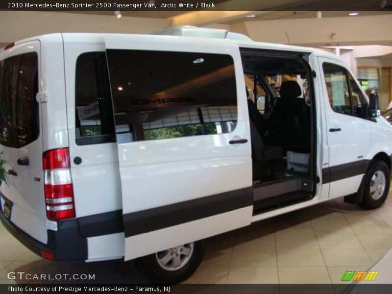 Arctic White / Black 2010 Mercedes-Benz Sprinter 2500 Passenger Van