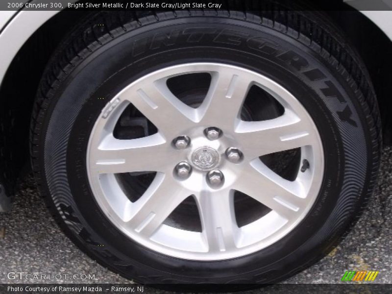 Bright Silver Metallic / Dark Slate Gray/Light Slate Gray 2006 Chrysler 300