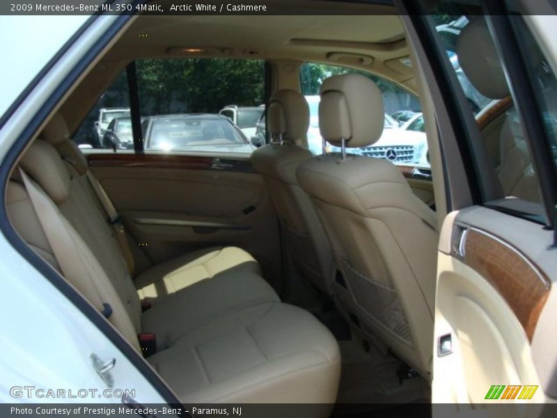 Arctic White / Cashmere 2009 Mercedes-Benz ML 350 4Matic