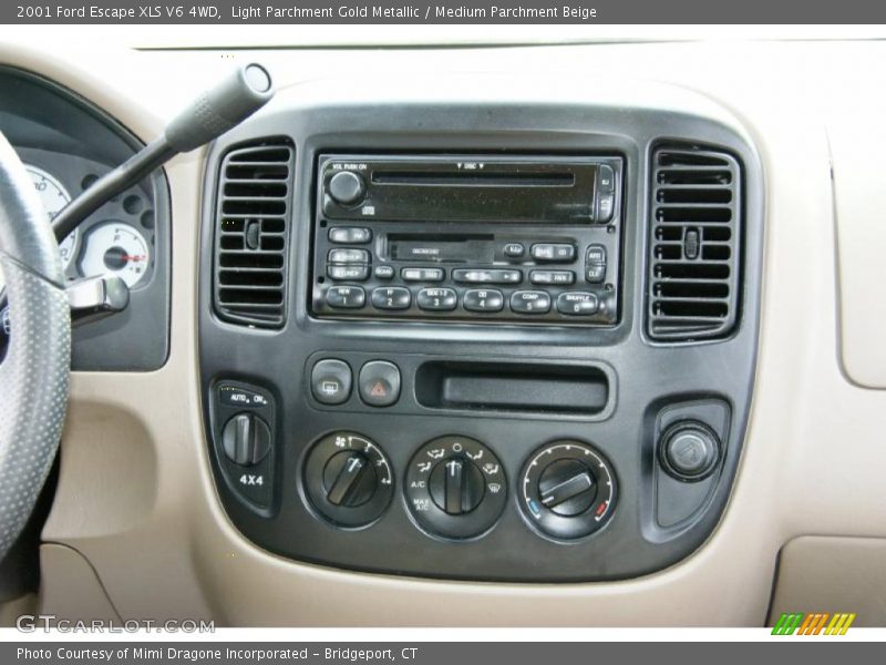 Light Parchment Gold Metallic / Medium Parchment Beige 2001 Ford Escape XLS V6 4WD
