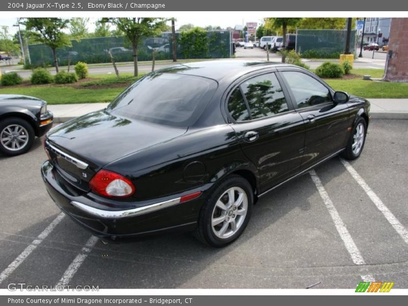 Ebony Black / Champagne 2004 Jaguar X-Type 2.5