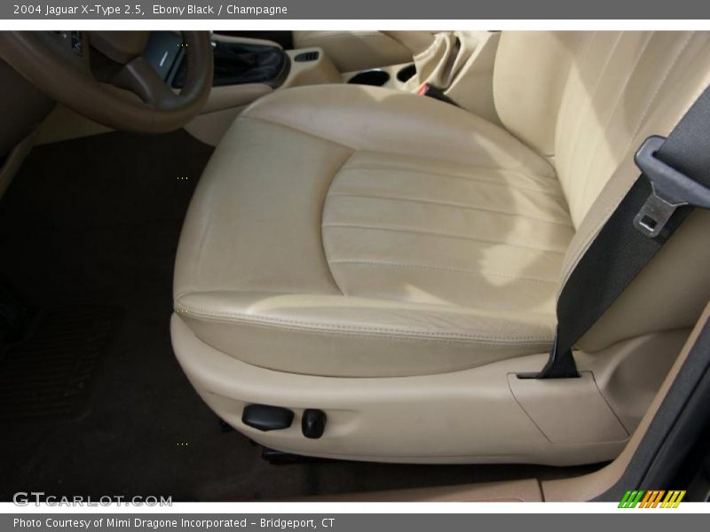 Ebony Black / Champagne 2004 Jaguar X-Type 2.5