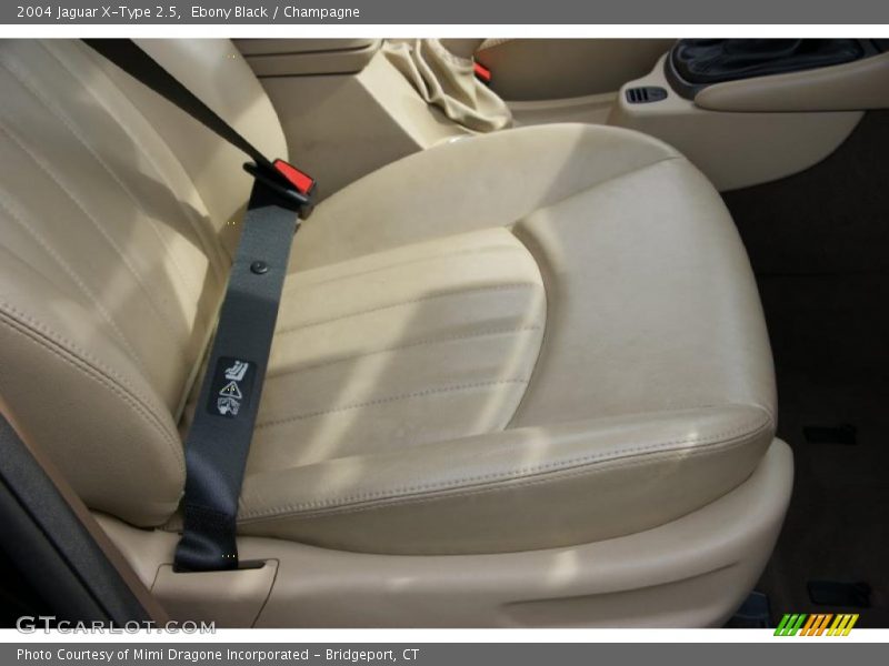 Ebony Black / Champagne 2004 Jaguar X-Type 2.5