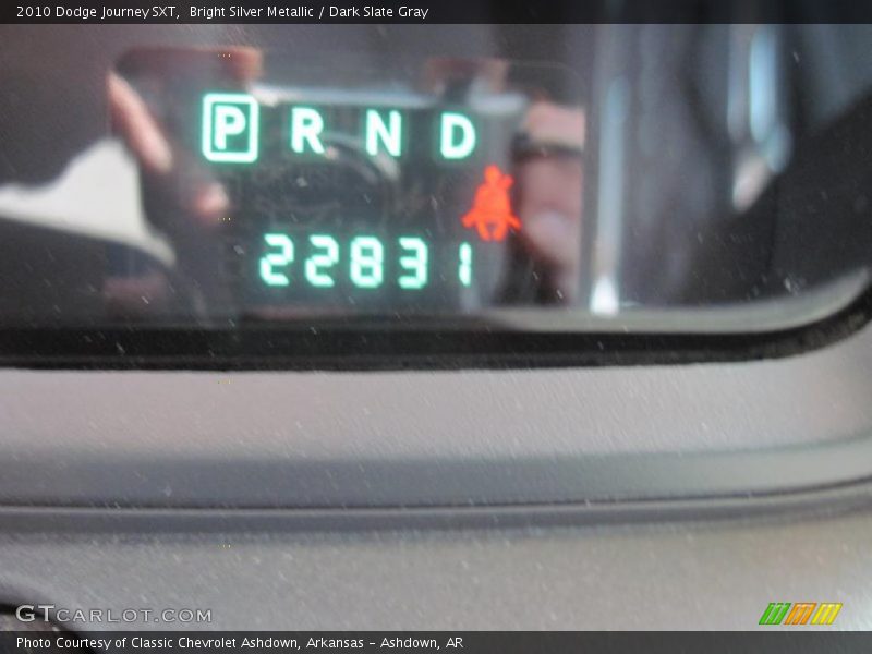 Bright Silver Metallic / Dark Slate Gray 2010 Dodge Journey SXT