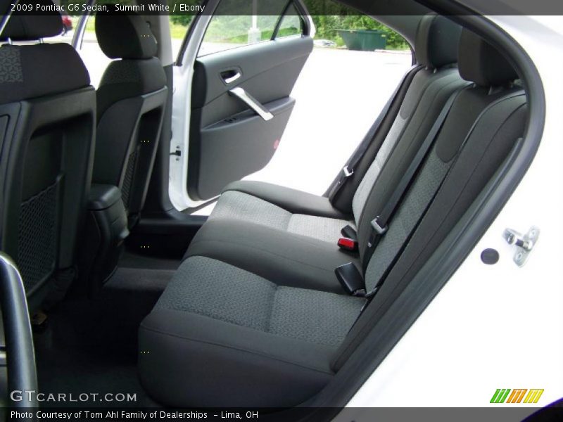 Summit White / Ebony 2009 Pontiac G6 Sedan