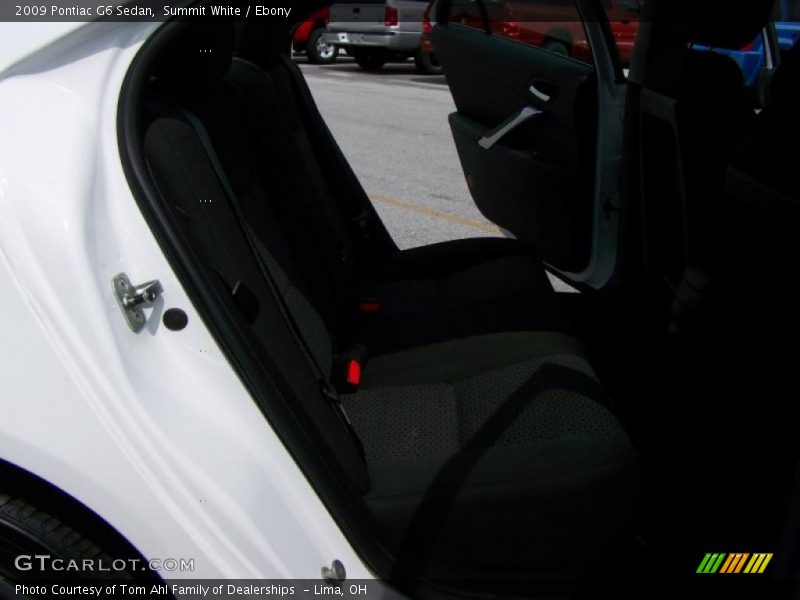 Summit White / Ebony 2009 Pontiac G6 Sedan