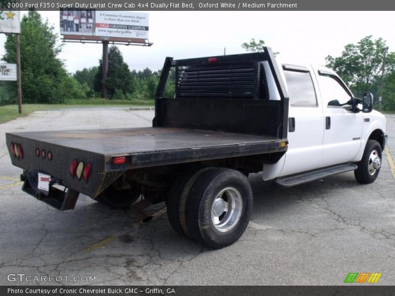 Oxford White / Medium Parchment 2000 Ford F350 Super Duty Lariat Crew Cab 4x4 Dually Flat Bed