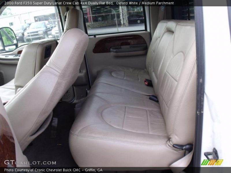 Oxford White / Medium Parchment 2000 Ford F350 Super Duty Lariat Crew Cab 4x4 Dually Flat Bed