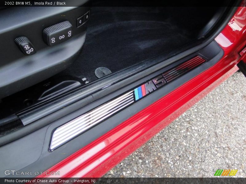 Imola Red / Black 2002 BMW M5