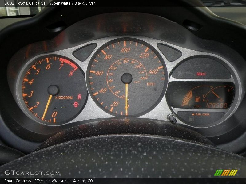 Super White / Black/Silver 2002 Toyota Celica GT
