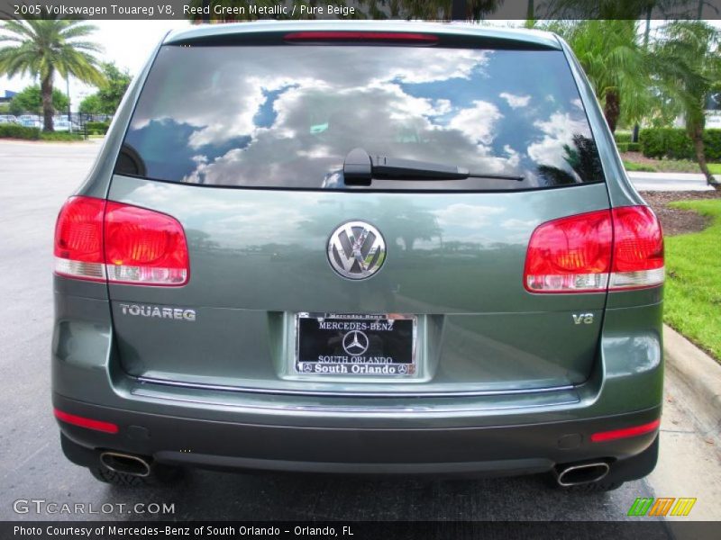 Reed Green Metallic / Pure Beige 2005 Volkswagen Touareg V8