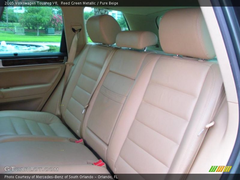 Reed Green Metallic / Pure Beige 2005 Volkswagen Touareg V8