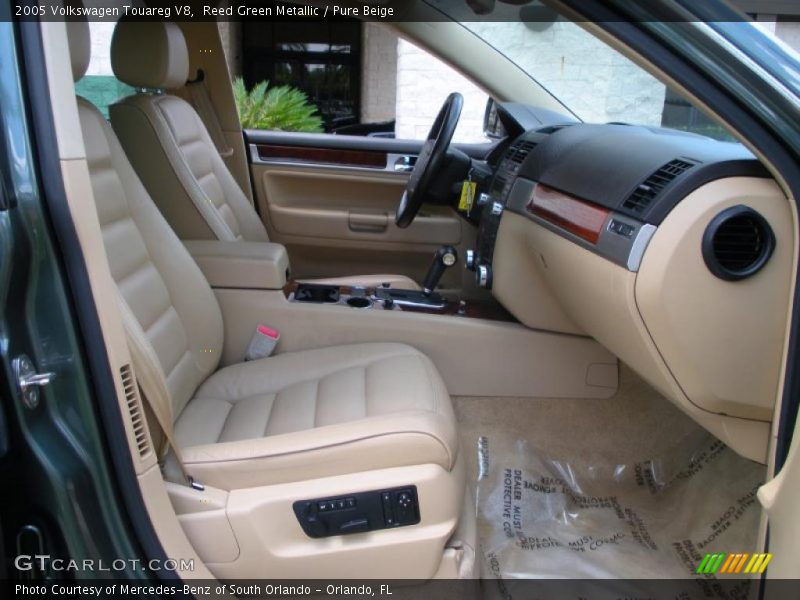 Reed Green Metallic / Pure Beige 2005 Volkswagen Touareg V8