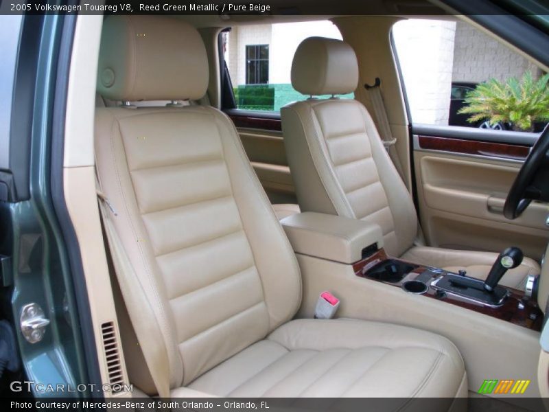 Reed Green Metallic / Pure Beige 2005 Volkswagen Touareg V8