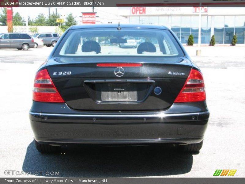 Black / Ash 2004 Mercedes-Benz E 320 4Matic Sedan