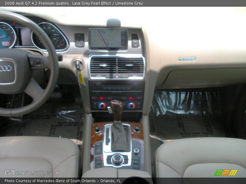 Lava Grey Pearl Effect / Limestone Grey 2008 Audi Q7 4.2 Premium quattro