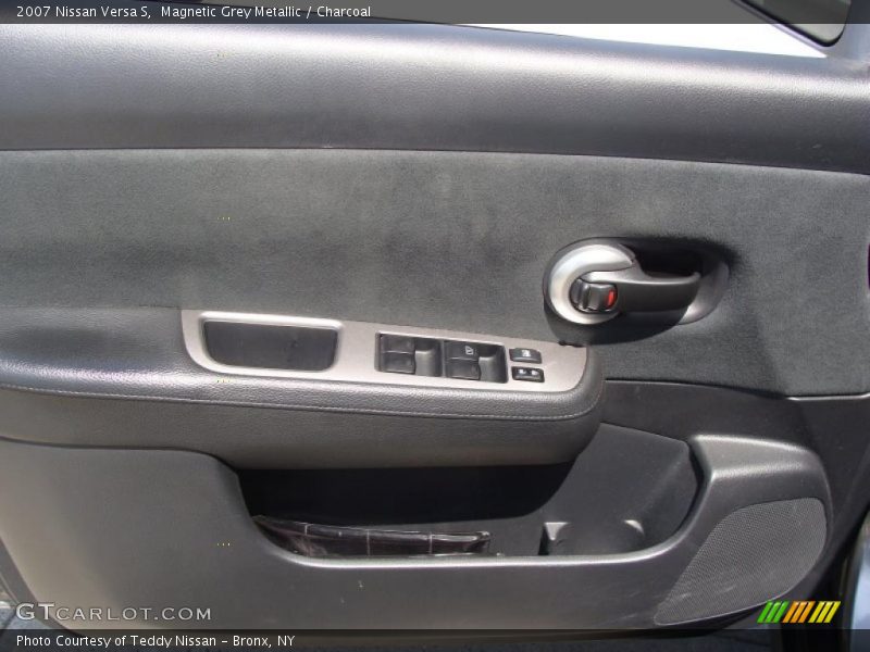 Magnetic Grey Metallic / Charcoal 2007 Nissan Versa S