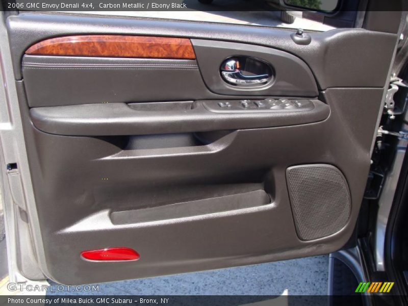 Carbon Metallic / Ebony Black 2006 GMC Envoy Denali 4x4