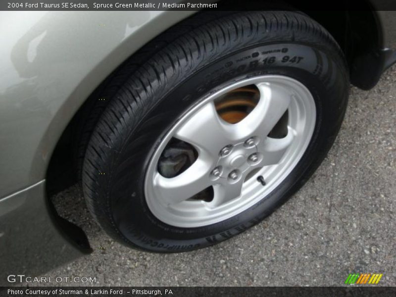 Spruce Green Metallic / Medium Parchment 2004 Ford Taurus SE Sedan