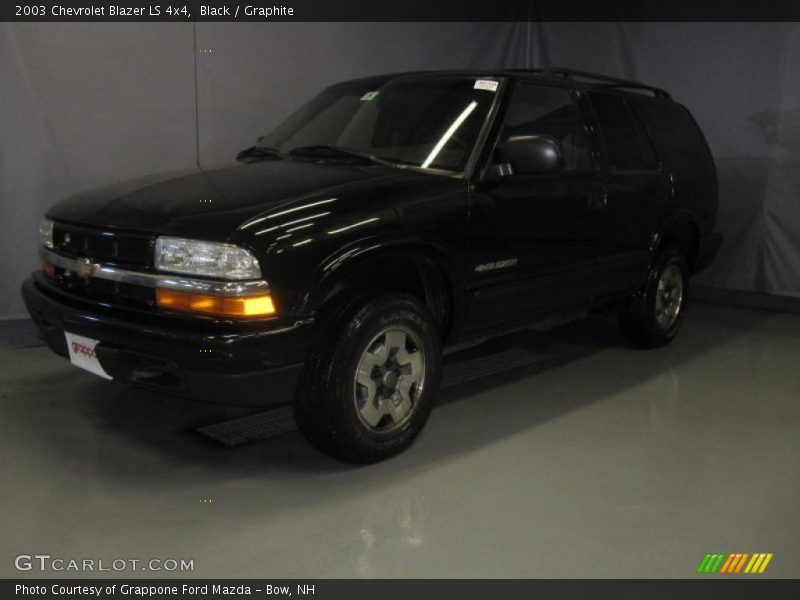 Black / Graphite 2003 Chevrolet Blazer LS 4x4