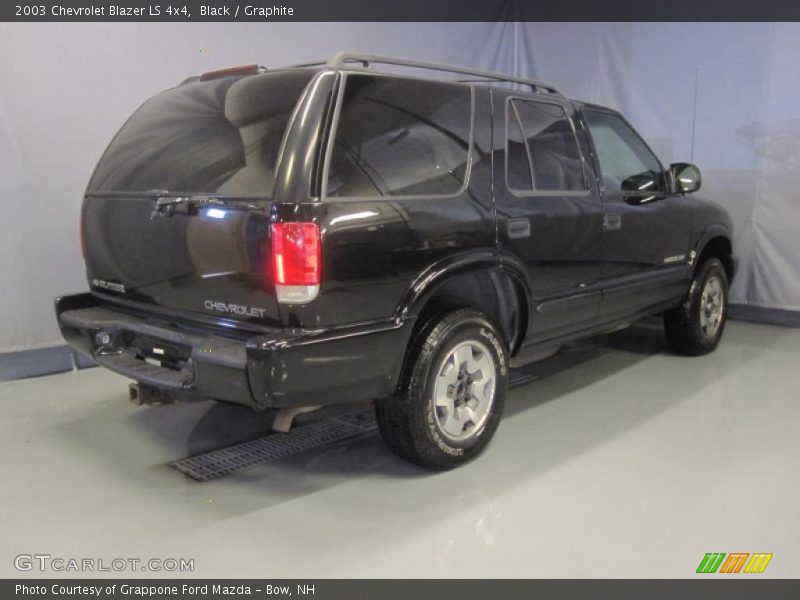 Black / Graphite 2003 Chevrolet Blazer LS 4x4