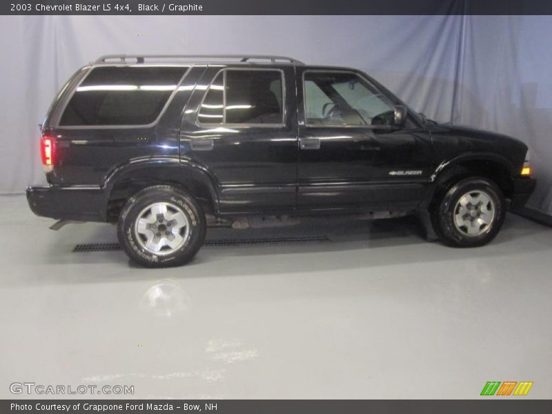 Black / Graphite 2003 Chevrolet Blazer LS 4x4