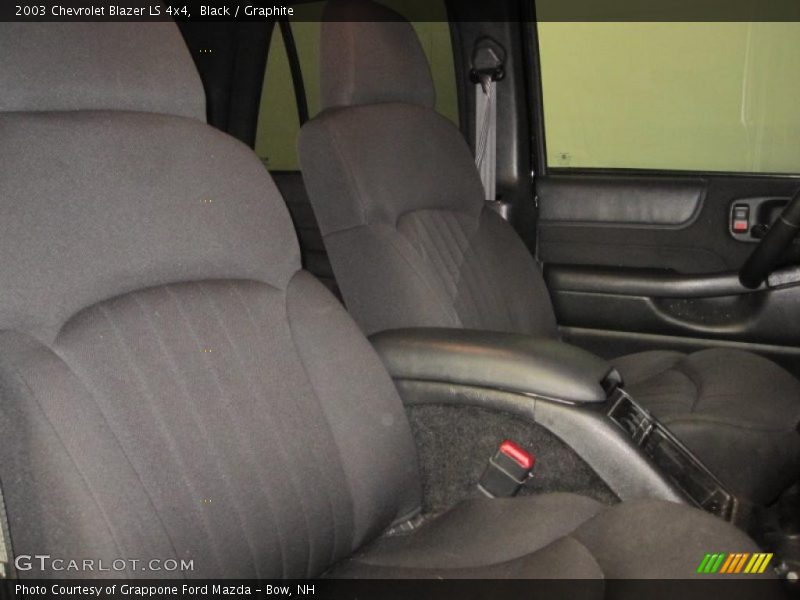 Black / Graphite 2003 Chevrolet Blazer LS 4x4
