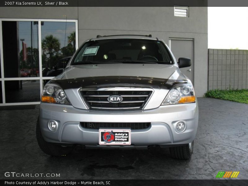 Silver / Black 2007 Kia Sorento LX