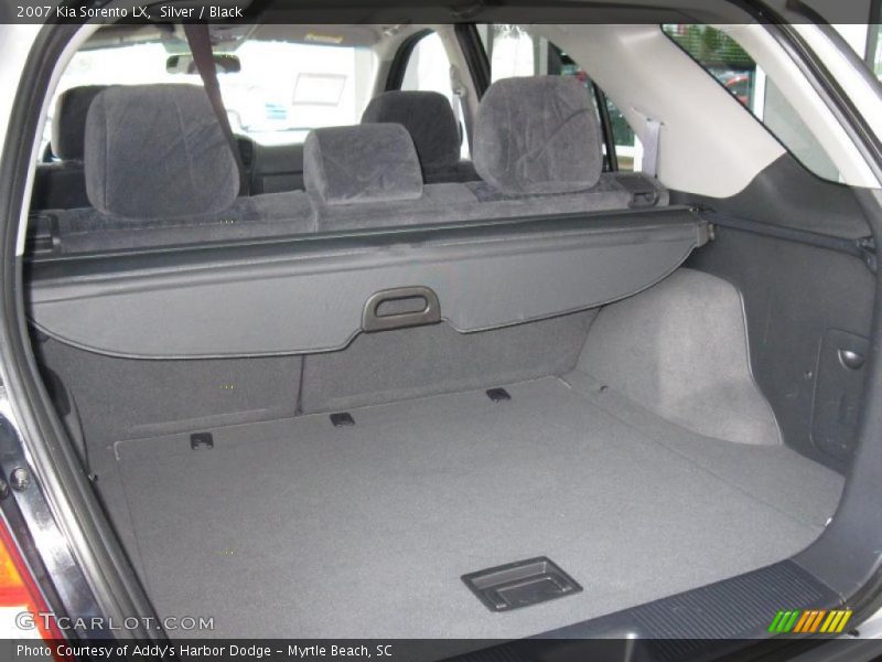 Silver / Black 2007 Kia Sorento LX
