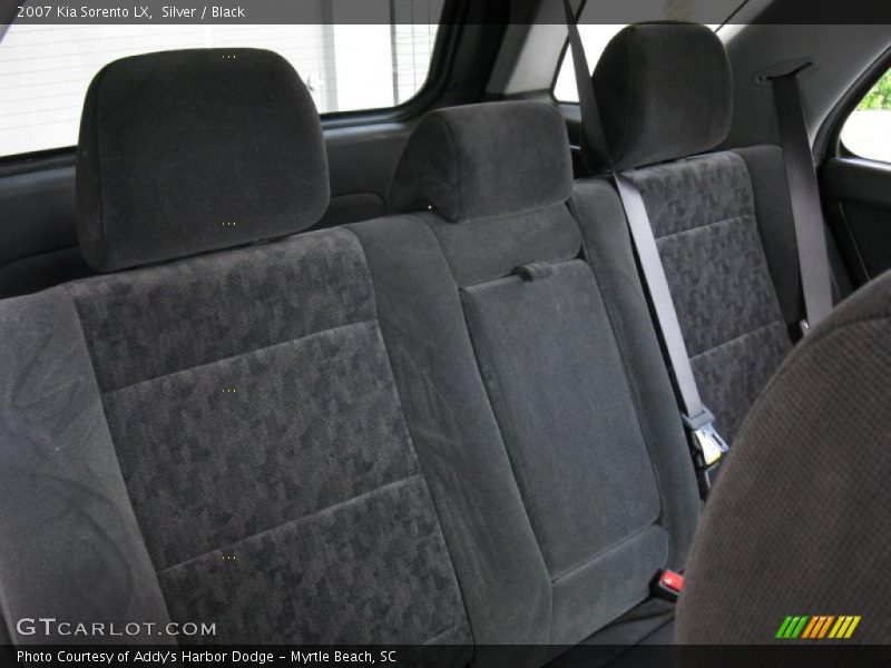 Silver / Black 2007 Kia Sorento LX