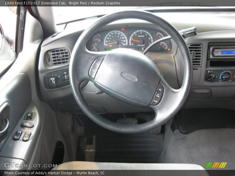 Bright Red / Medium Graphite 1999 Ford F150 XLT Extended Cab