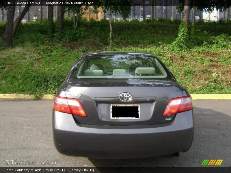 Magnetic Gray Metallic / Ash 2007 Toyota Camry LE