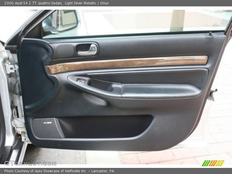 Light Silver Metallic / Onyx 2000 Audi S4 2.7T quattro Sedan