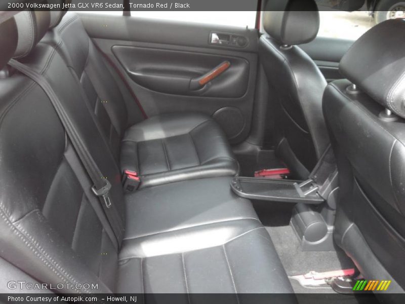 Tornado Red / Black 2000 Volkswagen Jetta GLX VR6 Sedan