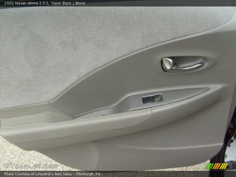 Super Black / Blond 2003 Nissan Altima 2.5 S