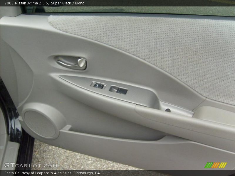 Super Black / Blond 2003 Nissan Altima 2.5 S
