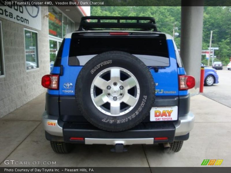 Voodoo Blue / Dark Charcoal 2007 Toyota FJ Cruiser 4WD