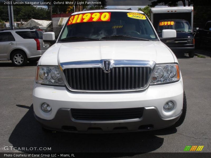 Oxford White / Light Parchment 2003 Lincoln Navigator Luxury