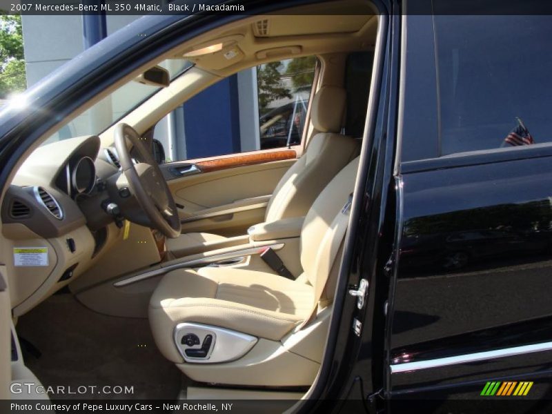 Black / Macadamia 2007 Mercedes-Benz ML 350 4Matic