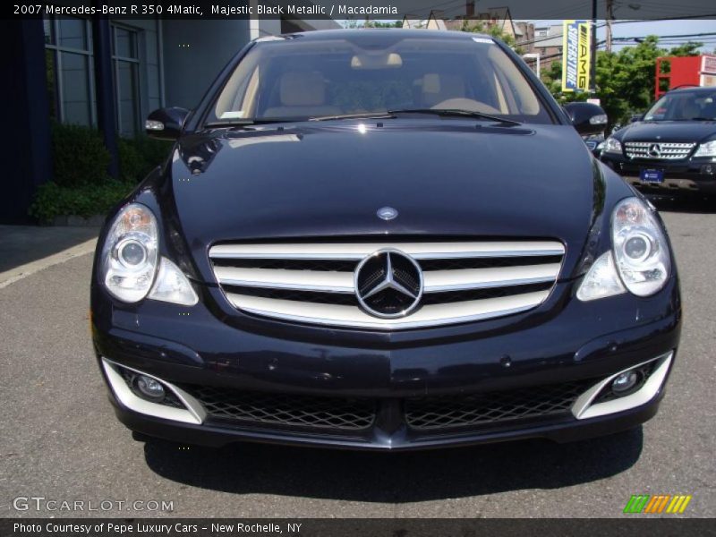 Majestic Black Metallic / Macadamia 2007 Mercedes-Benz R 350 4Matic