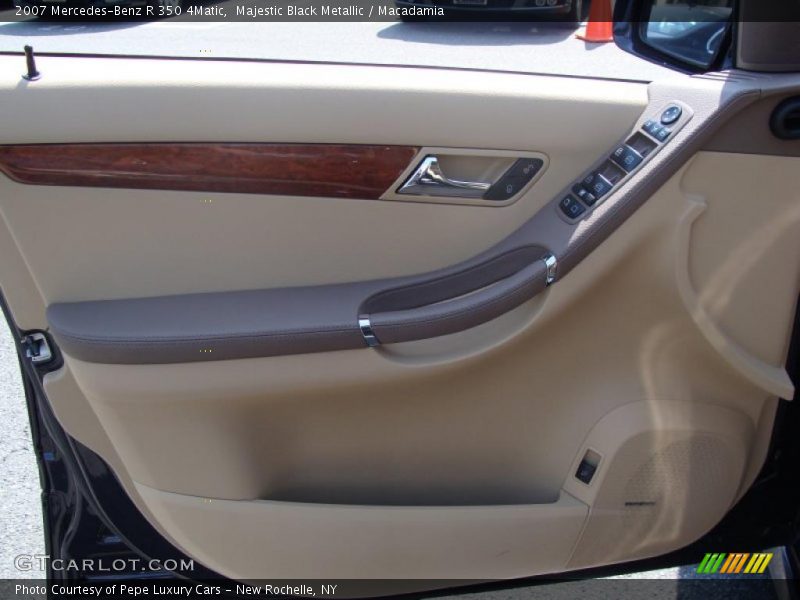 Majestic Black Metallic / Macadamia 2007 Mercedes-Benz R 350 4Matic