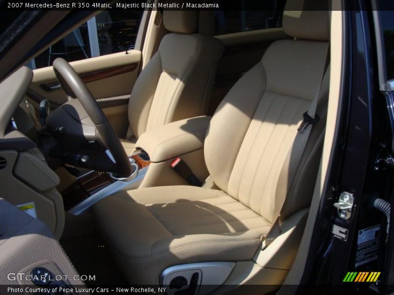 Majestic Black Metallic / Macadamia 2007 Mercedes-Benz R 350 4Matic